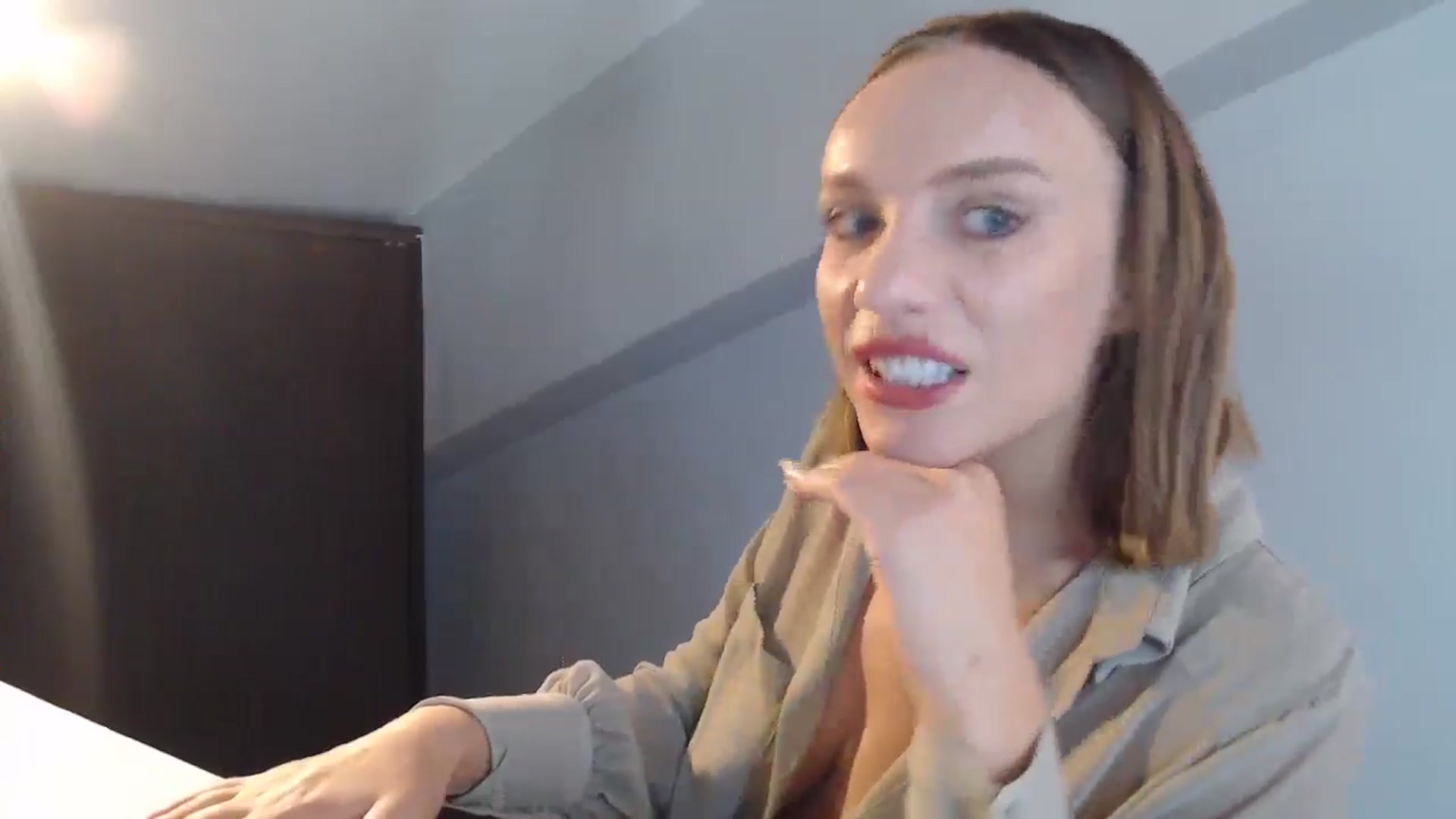Gallery image thumbnail from call_me_em's myfreecams stream on, 08/18/2024, 07:30 image 9 of 20
