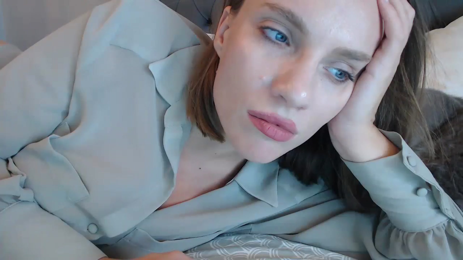 Gallery image thumbnail from call_me_em's myfreecams stream on, 08/18/2024, 09:48 image 20 of 20