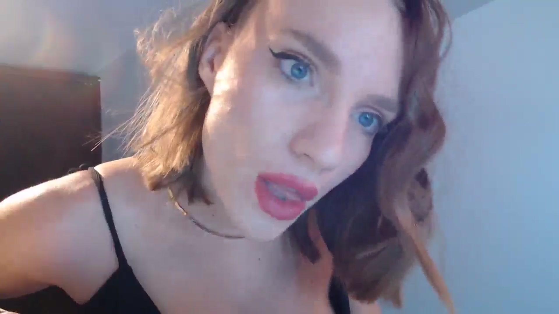 Gallery image thumbnail from call_me_em's myfreecams stream on, 08/24/2024, 09:01 image 2 of 20