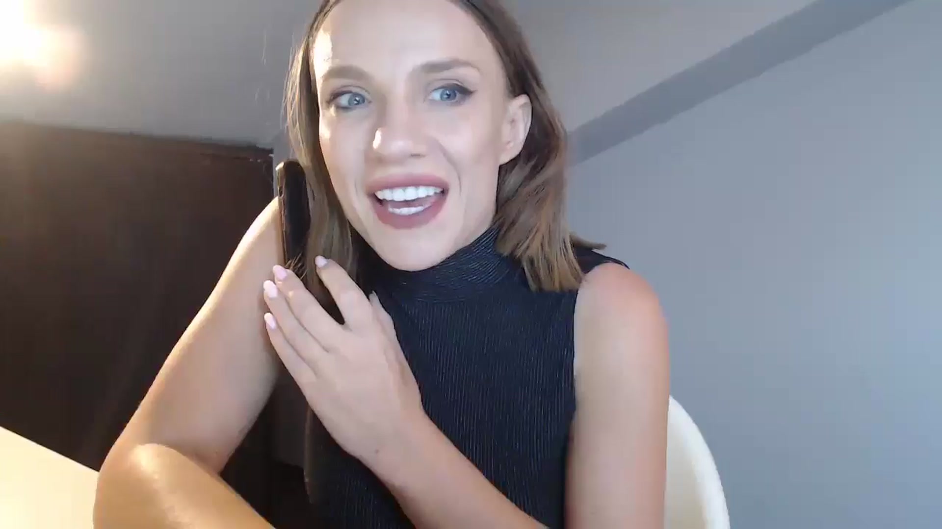 Gallery image thumbnail from call_me_em's myfreecams stream on, 08/24/2024, 14:55 image 17 of 20