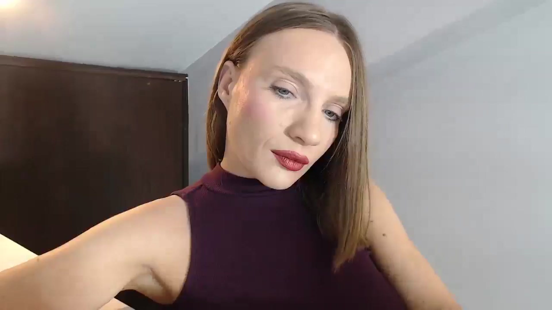 Gallery image thumbnail from call_me_em's myfreecams stream on, 09/06/2024, 19:10 image 3 of 20