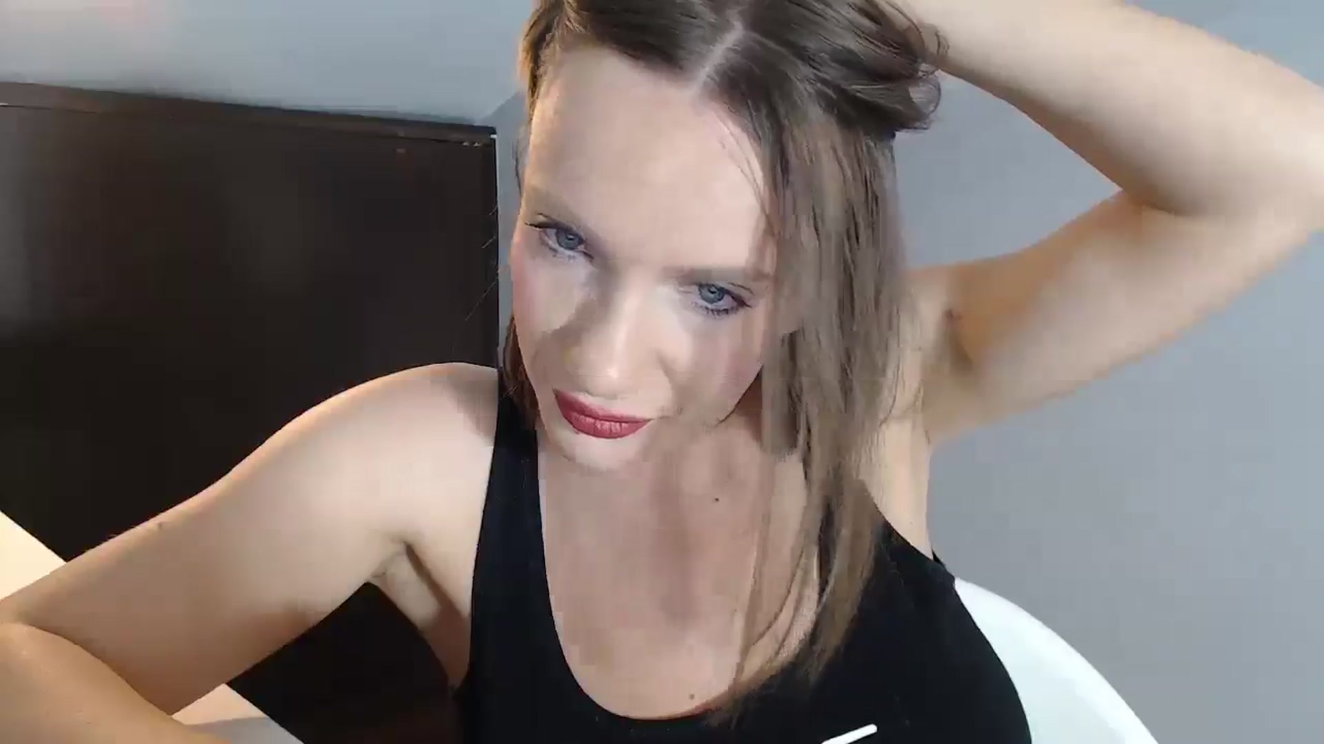 Gallery image thumbnail from call_me_em's myfreecams stream on, 09/06/2024, 19:10 image 14 of 20