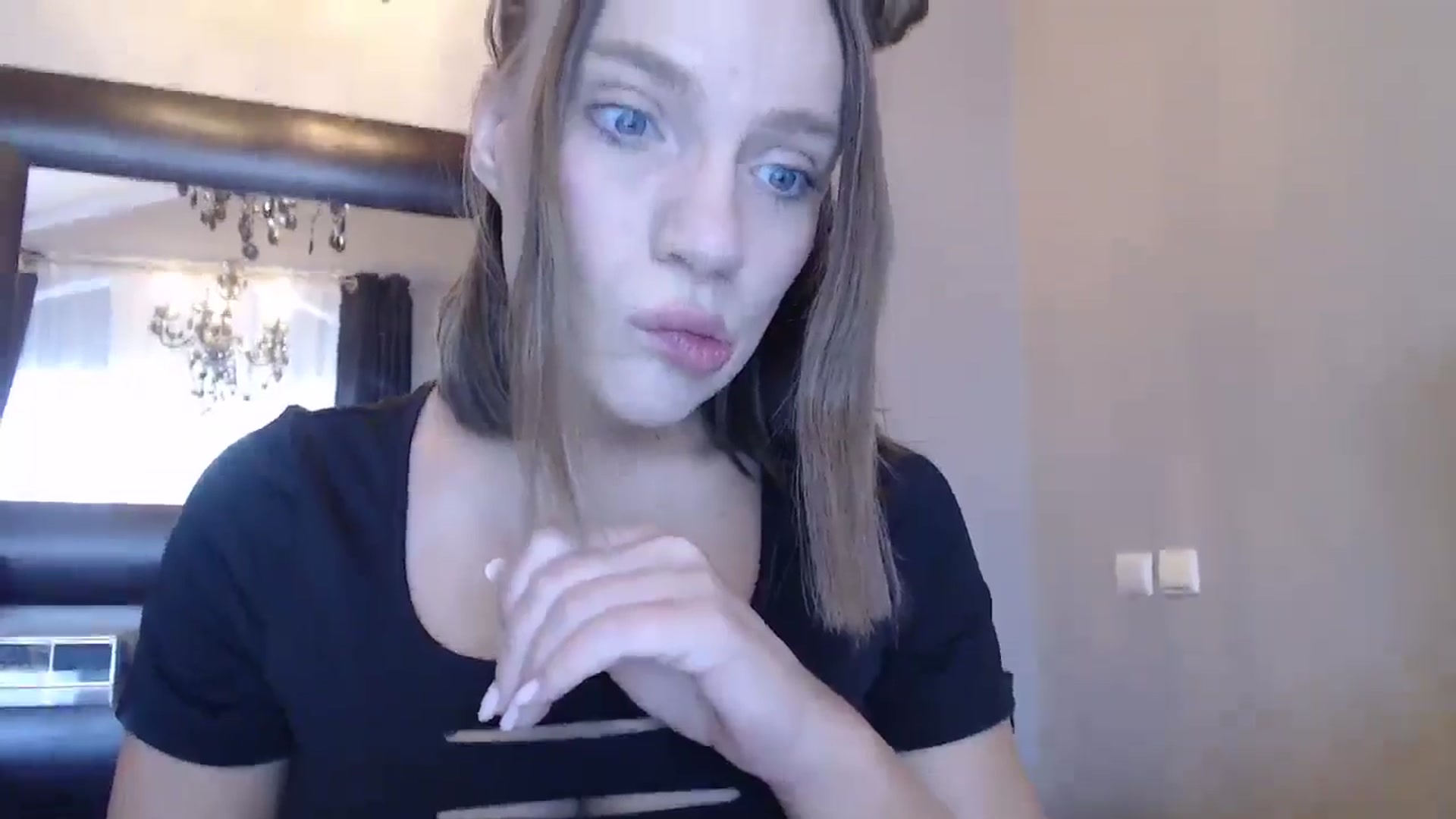 Gallery image thumbnail from call_me_em's myfreecams stream on, 09/07/2024, 08:31 image 13 of 20