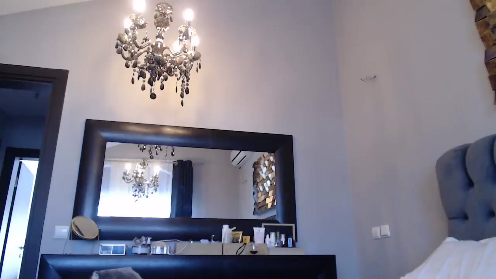 Gallery image thumbnail from call_me_em's myfreecams stream on, 09/07/2024, 08:31 image 3 of 20