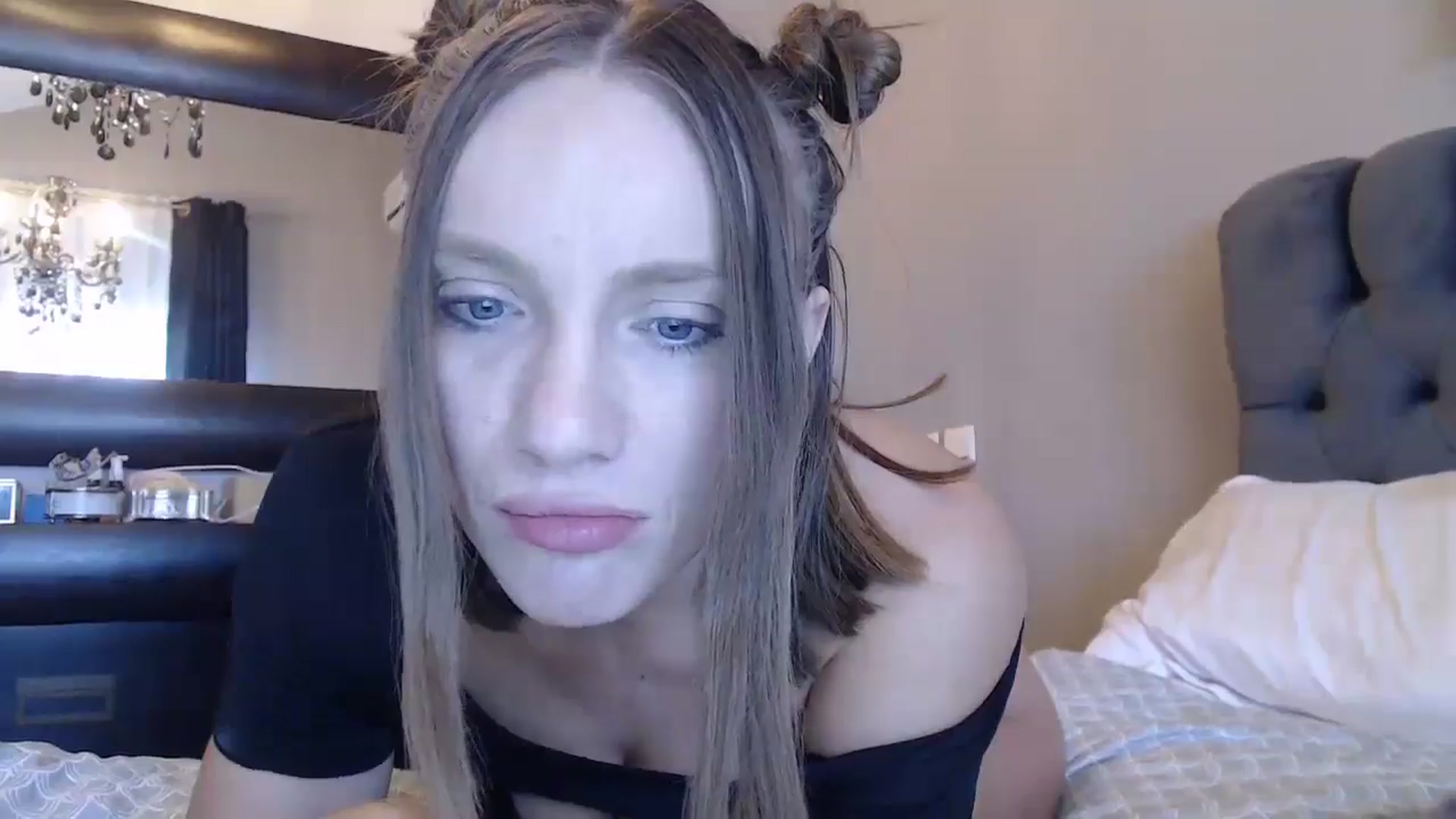 Gallery image thumbnail from call_me_em's myfreecams stream on, 09/07/2024, 08:31 image 17 of 20