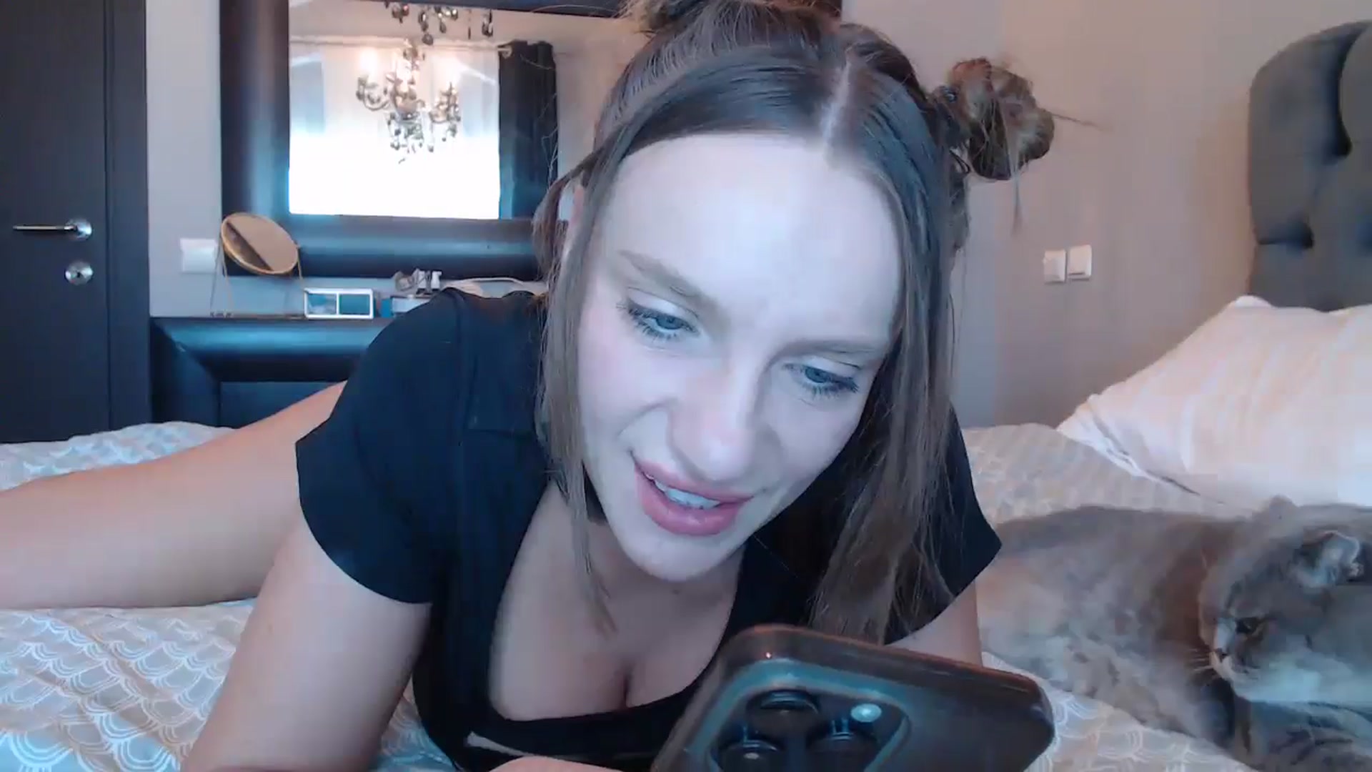 Gallery image thumbnail from call_me_em's myfreecams stream on, 09/07/2024, 08:31 image 12 of 20