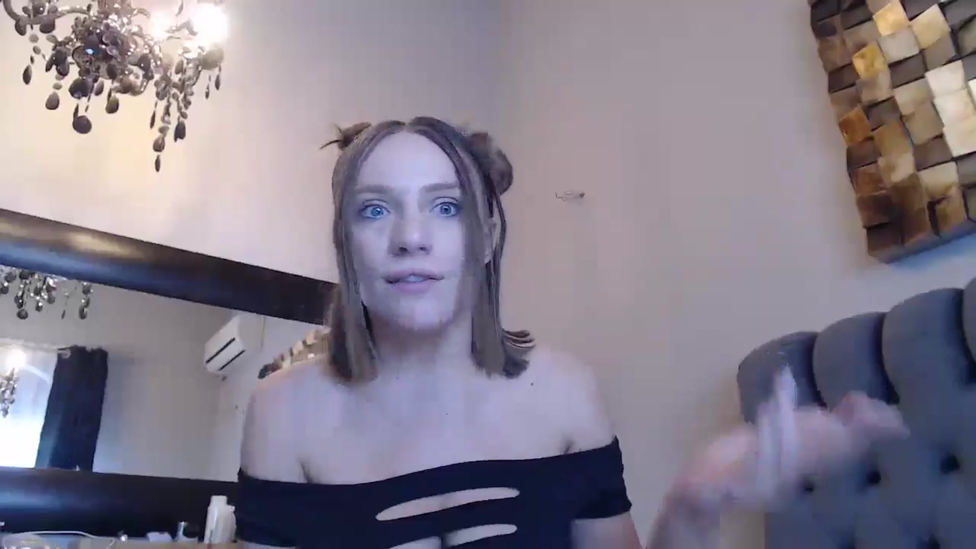 Gallery image thumbnail from call_me_em's myfreecams stream on, 09/07/2024, 10:12 image 17 of 20