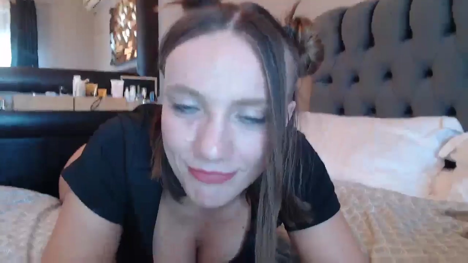 Gallery image thumbnail from call_me_em's myfreecams stream on, 09/07/2024, 11:05 image 12 of 20