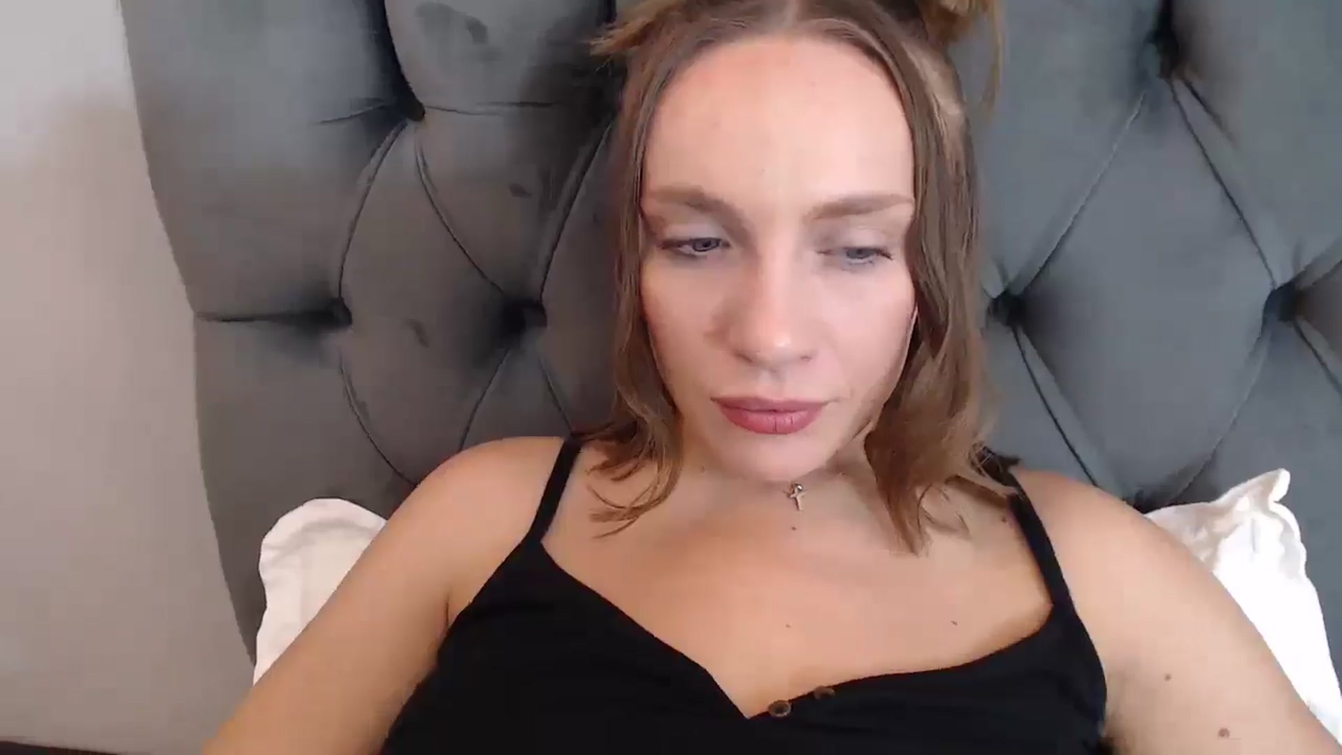 Gallery image thumbnail from call_me_em's myfreecams stream on, 09/21/2024, 11:19 image 10 of 20