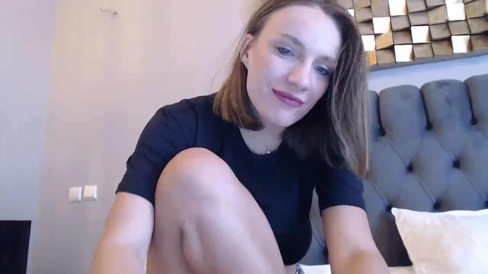 Gallery image thumbnail from call_me_em's myfreecams stream on, 09/22/2024, 12:10 image 20 of 20