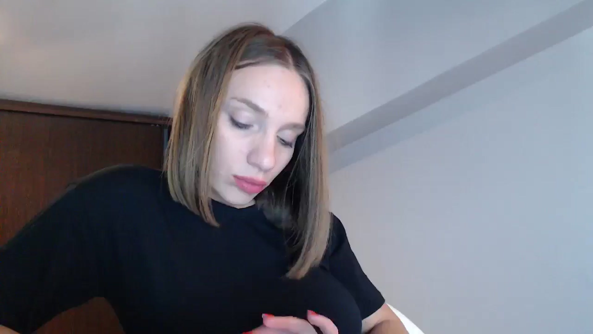 Gallery image thumbnail from call_me_em's myfreecams stream on, 09/22/2024, 12:10 image 7 of 20