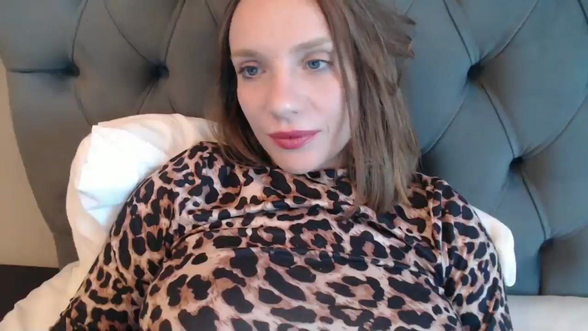 Gallery image thumbnail from call_me_em's myfreecams stream on, 09/28/2024, 13:11 image 20 of 20