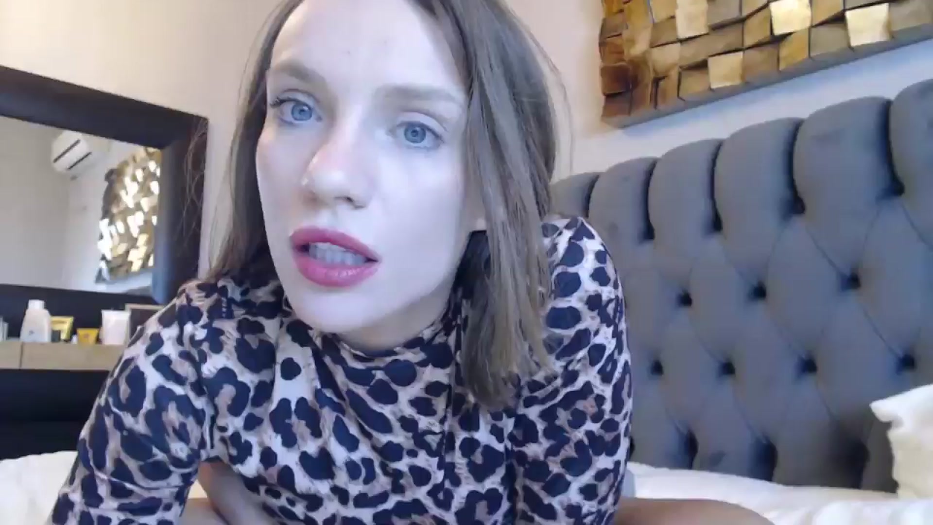 Gallery image thumbnail from call_me_em's myfreecams stream on, 09/28/2024, 13:11 image 7 of 20