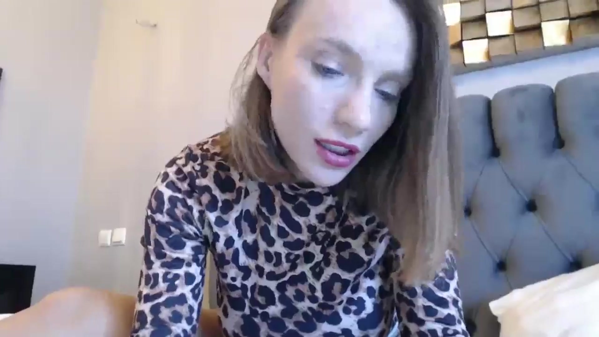 Gallery image thumbnail from call_me_em's myfreecams stream on, 09/28/2024, 13:11 image 2 of 20