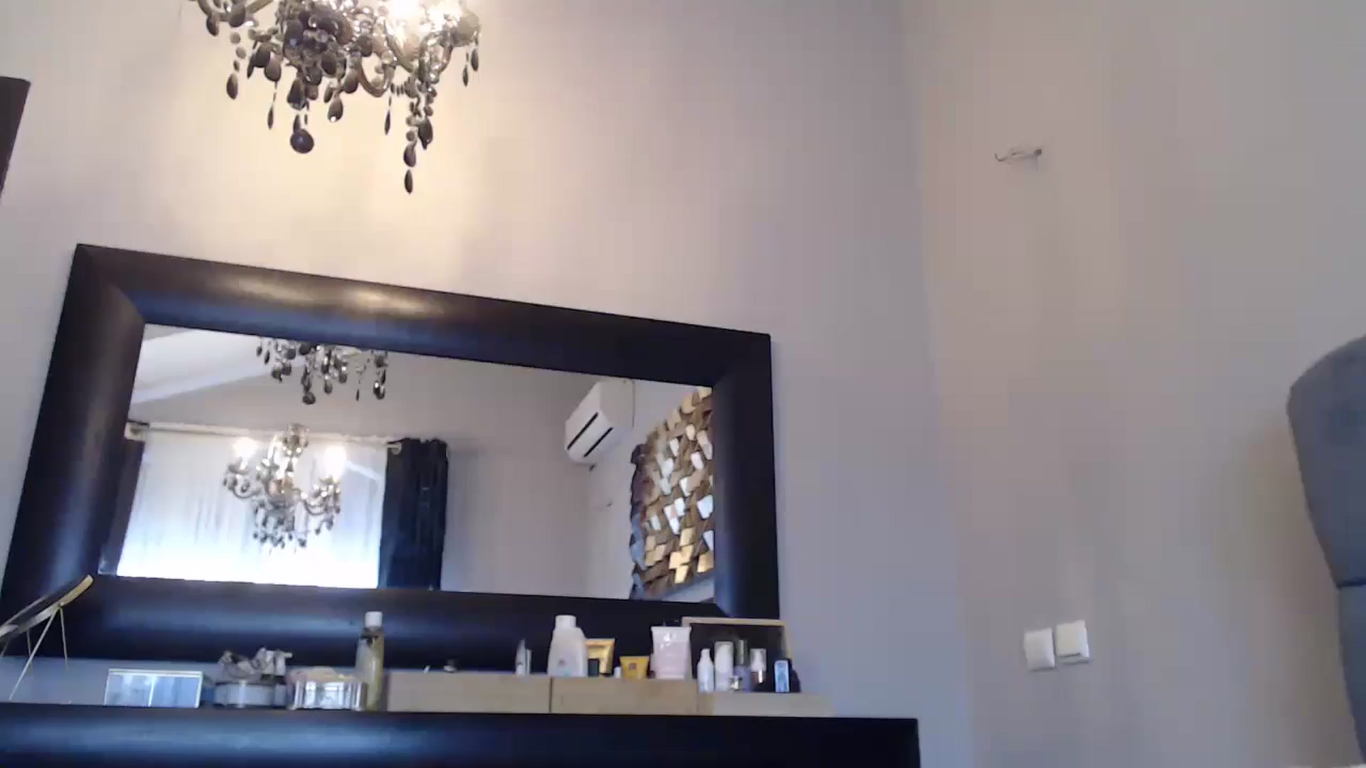 Gallery image thumbnail from call_me_em's myfreecams stream on, 09/29/2024, 12:39 image 6 of 20
