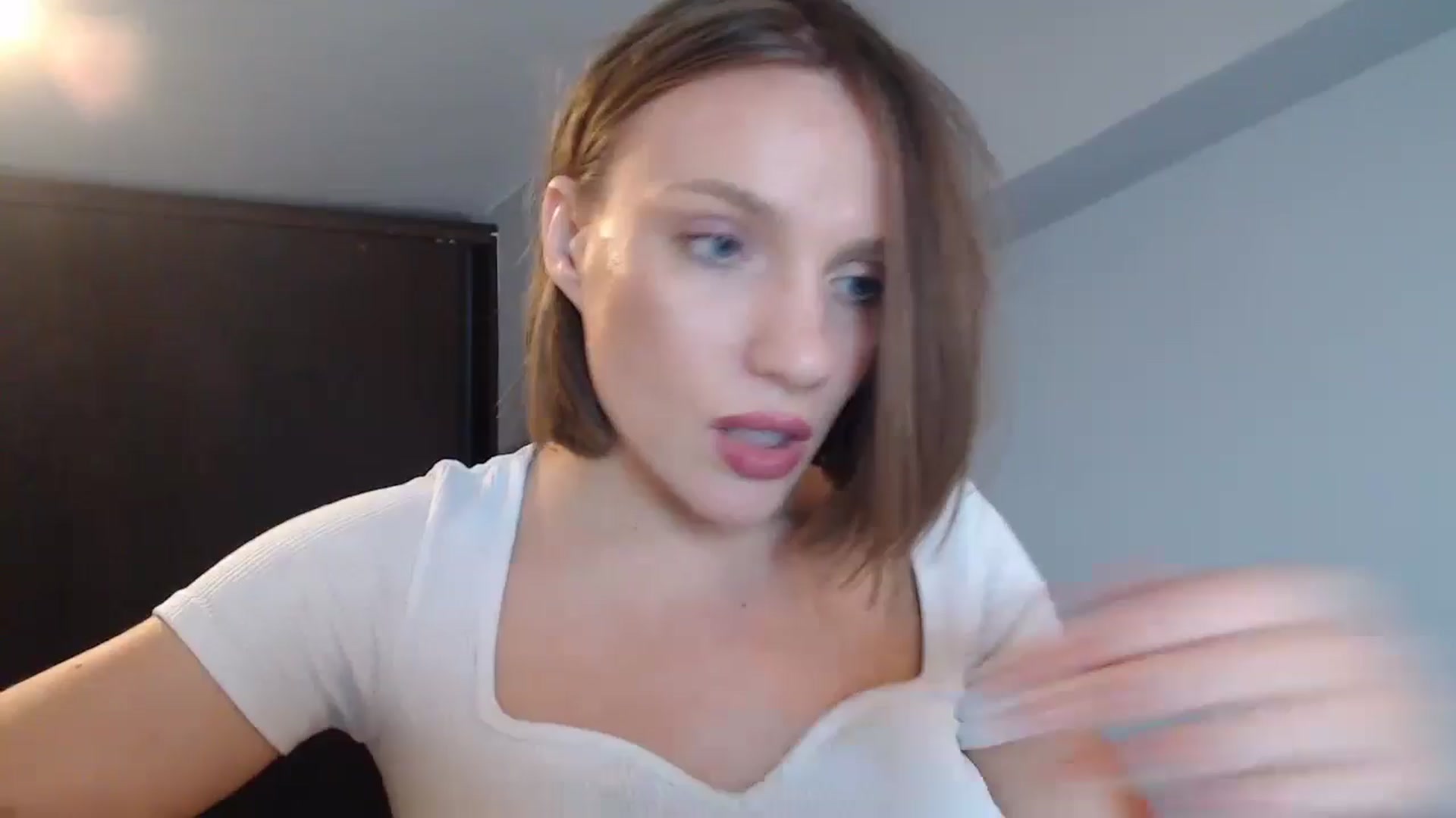 Gallery image thumbnail from call_me_em's myfreecams stream on, 10/05/2024, 10:25 image 18 of 20