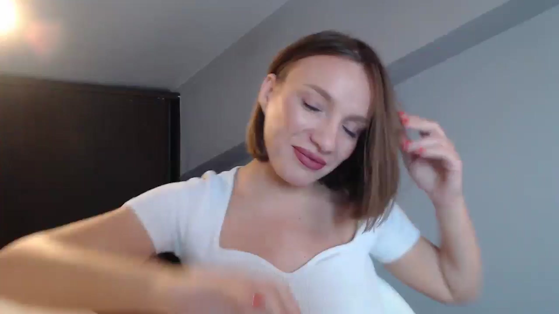 Gallery image thumbnail from call_me_em's myfreecams stream on, 10/05/2024, 10:25 image 17 of 20