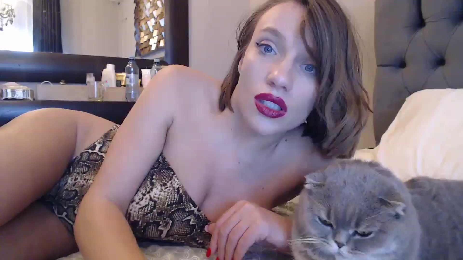 Gallery image thumbnail from call_me_em's myfreecams stream on, 10/06/2024, 15:13 image 19 of 20