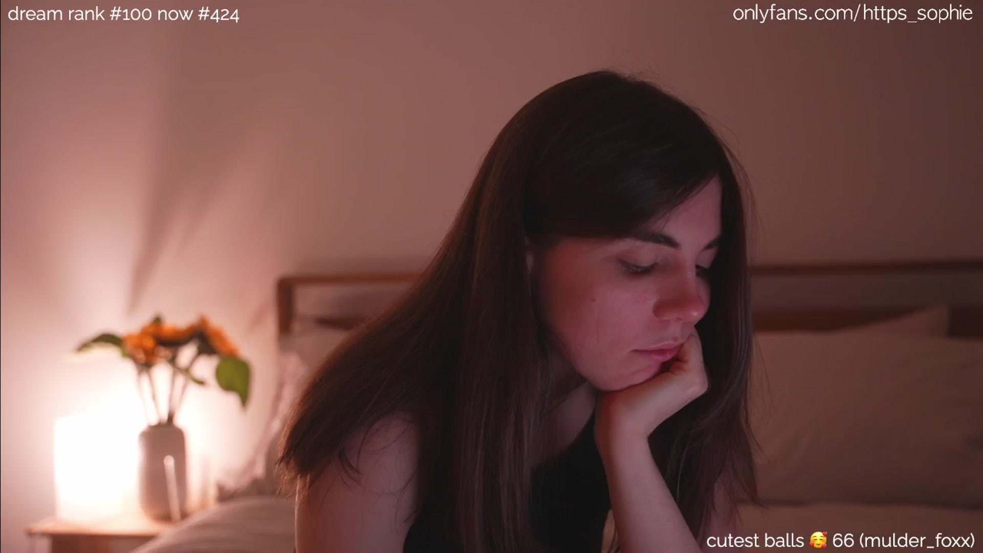 Gallery image thumbnail from camguurl's myfreecams stream on, 06/30/2024, 24:02 image 12 of 20