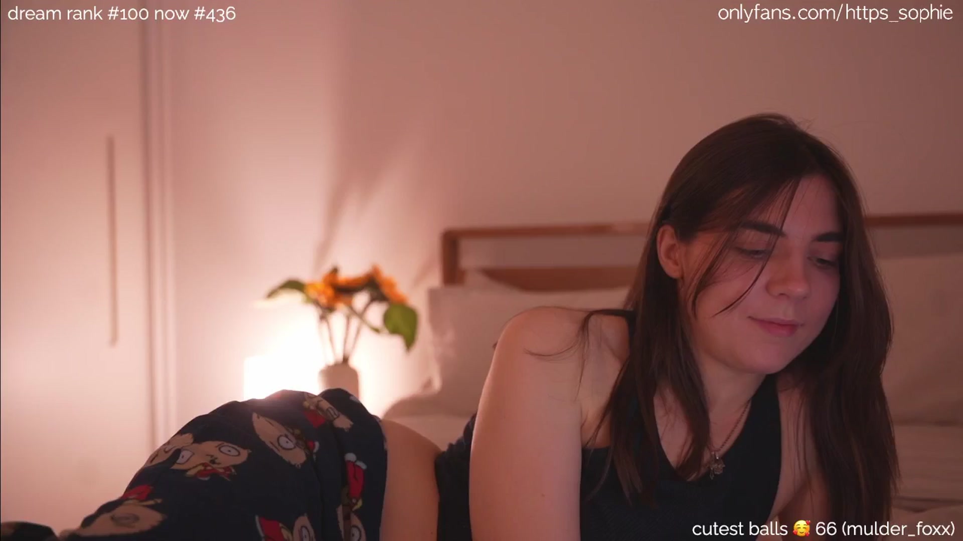 Gallery image thumbnail from camguurl's myfreecams stream on, 06/30/2024, 23:26 image 9 of 20