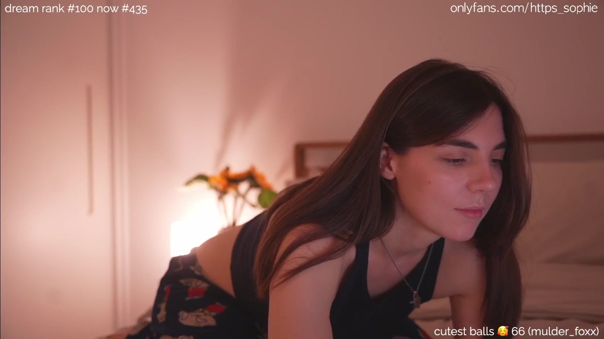 Gallery image thumbnail from camguurl's myfreecams stream on, 06/30/2024, 23:26 image 18 of 20