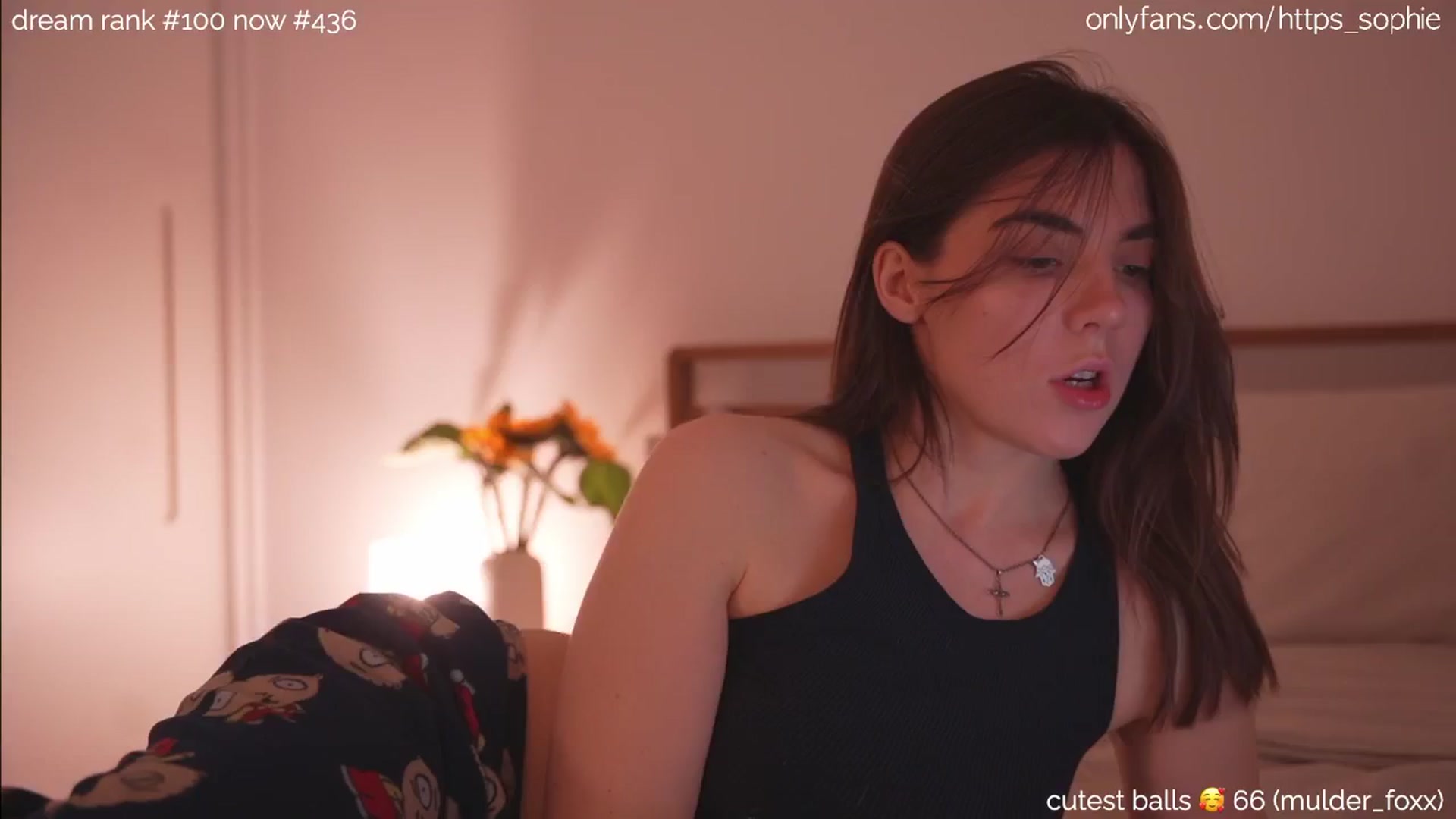 Gallery image thumbnail from camguurl's myfreecams stream on, 06/30/2024, 23:26 image 7 of 20