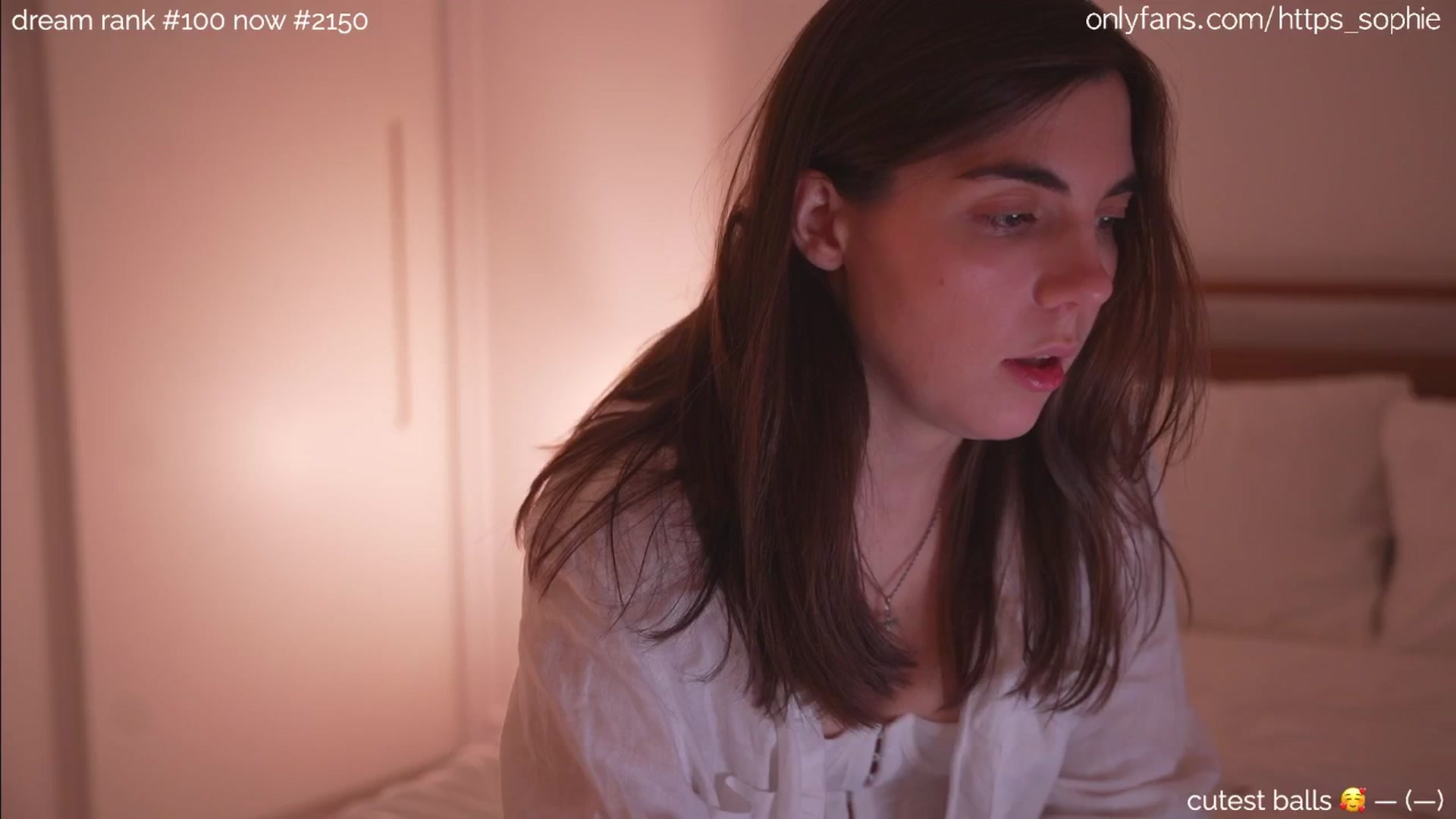 Gallery image thumbnail from camguurl's myfreecams stream on, 07/03/2024, 23:49 image 19 of 20