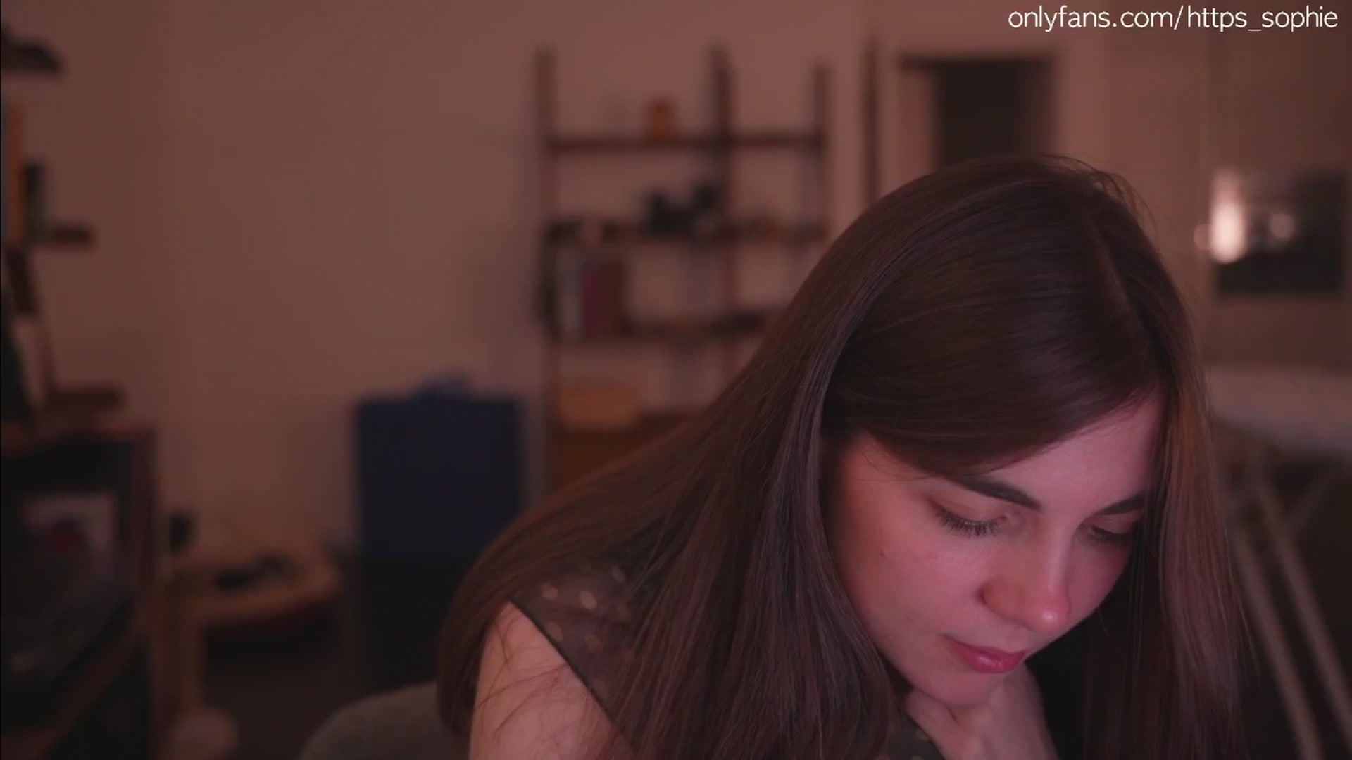 Gallery image thumbnail from camguurl's myfreecams stream on, 07/06/2024, 03:43 image 16 of 20