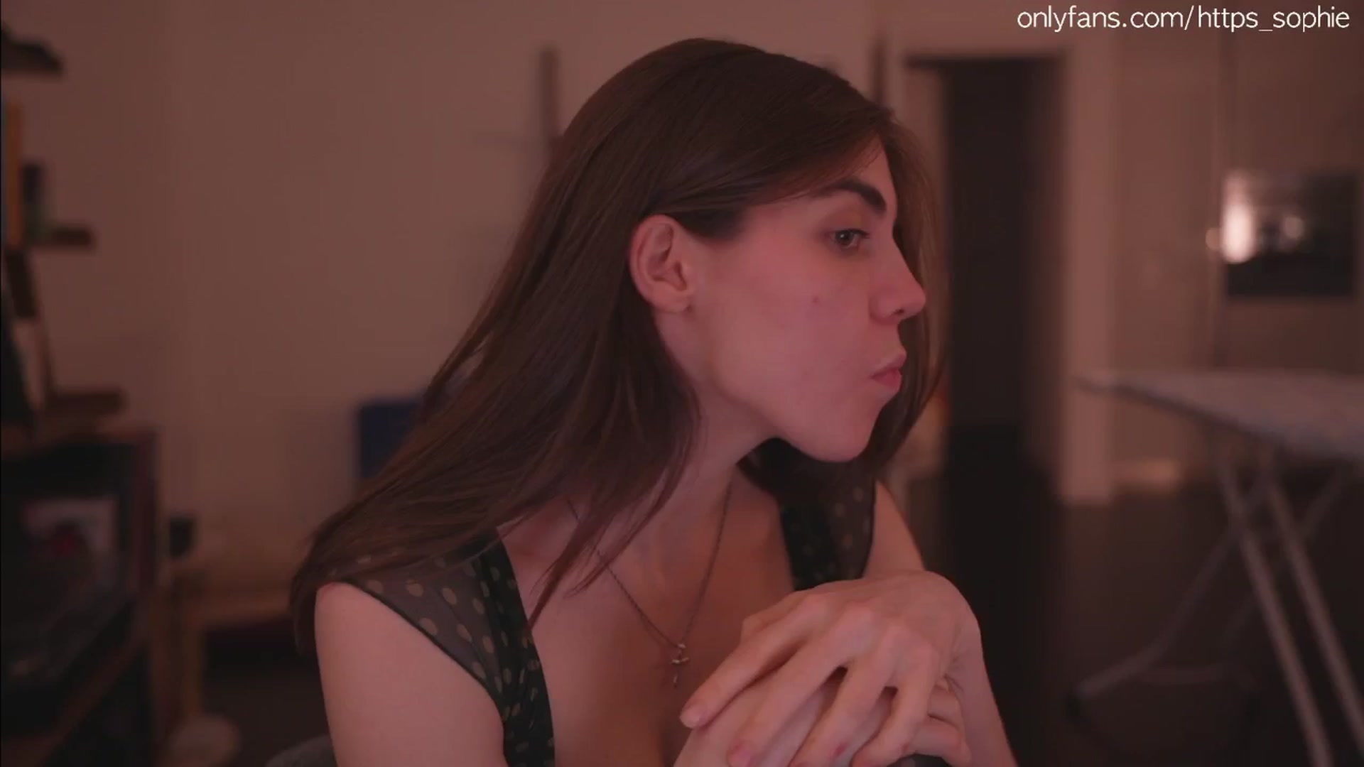 Gallery image thumbnail from camguurl's myfreecams stream on, 07/06/2024, 03:43 image 20 of 20