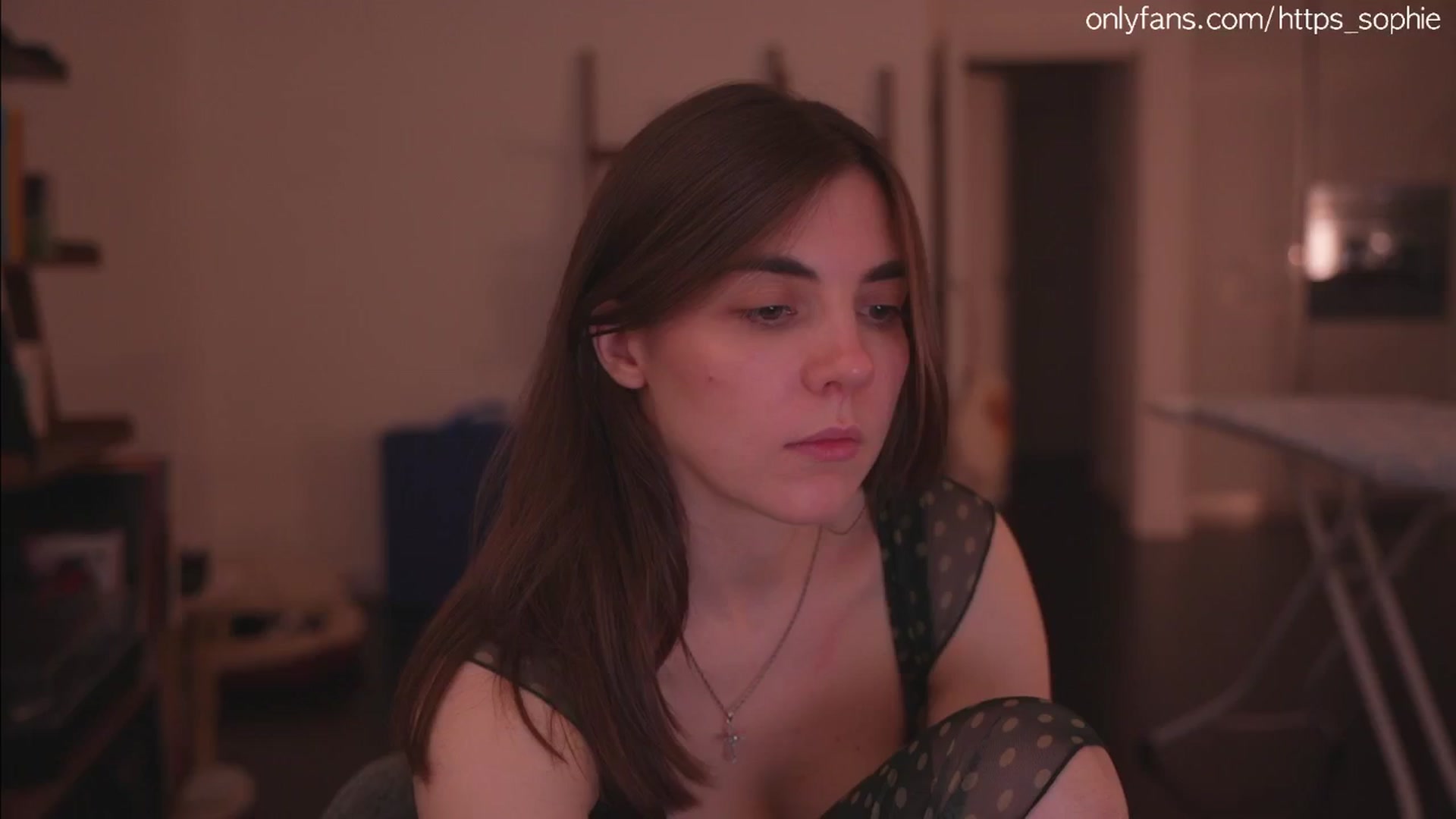 Gallery image thumbnail from camguurl's myfreecams stream on, 07/06/2024, 03:43 image 17 of 20