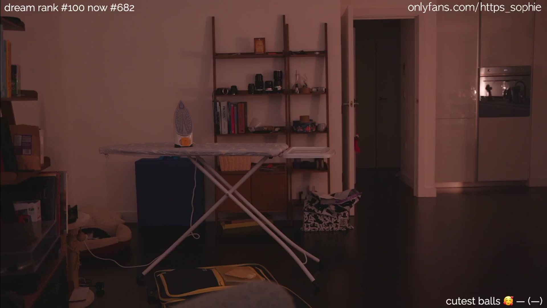Gallery image thumbnail from camguurl's myfreecams stream on, 07/07/2024, 02:41 image 14 of 20