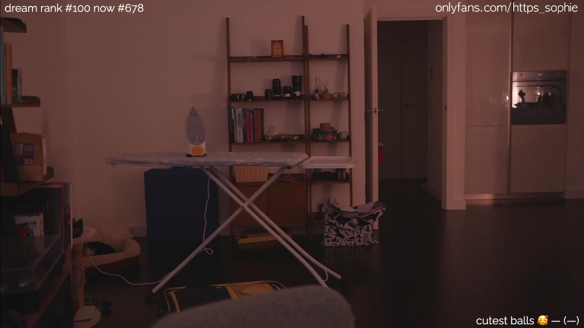Gallery image thumbnail from camguurl's myfreecams stream on, 07/07/2024, 02:41 image 9 of 20
