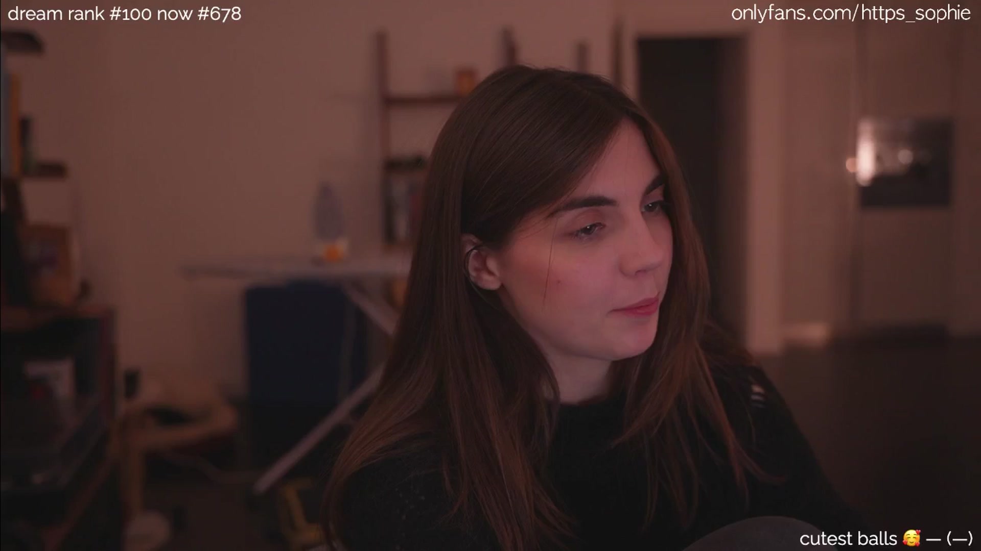 Gallery image thumbnail from camguurl's myfreecams stream on, 07/07/2024, 02:41 image 10 of 20