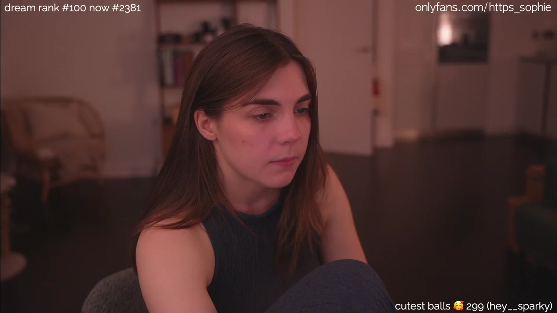 Gallery image thumbnail from camguurl's myfreecams stream on, 07/25/2024, 22:48 image 16 of 20