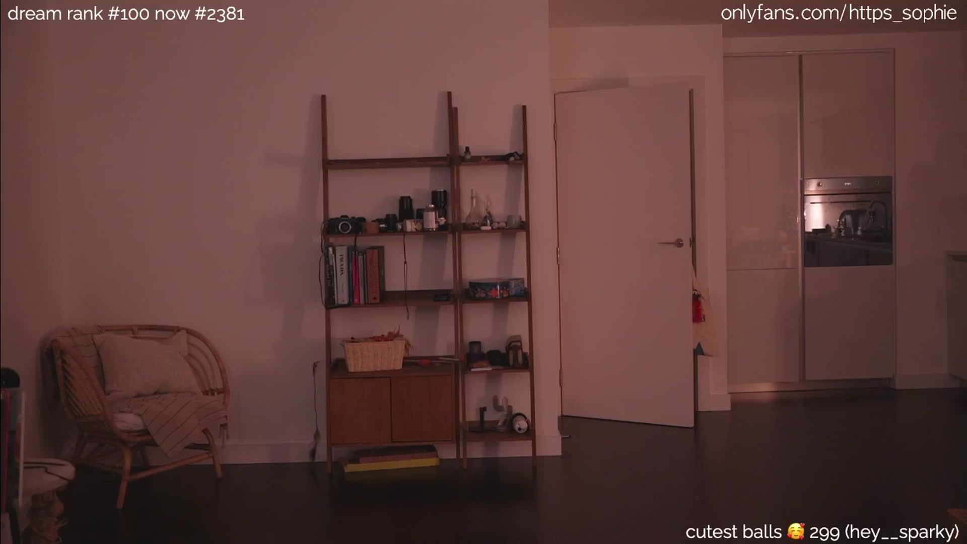 Gallery image thumbnail from camguurl's myfreecams stream on, 07/25/2024, 22:48 image 18 of 20