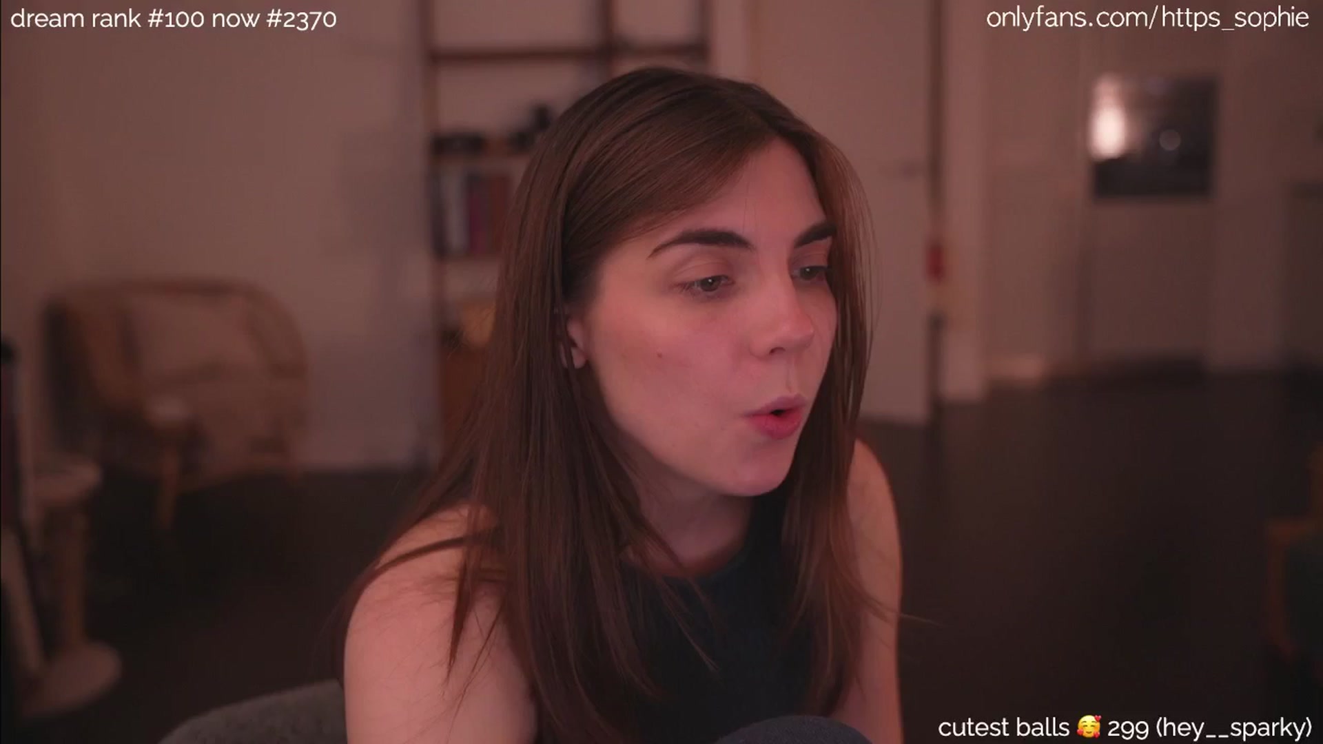 Gallery image thumbnail from camguurl's myfreecams stream on, 07/26/2024, 24:02 image 7 of 20