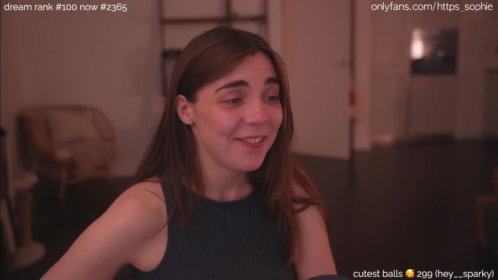 Gallery image thumbnail from camguurl's myfreecams stream on, 07/26/2024, 24:02 image 8 of 20