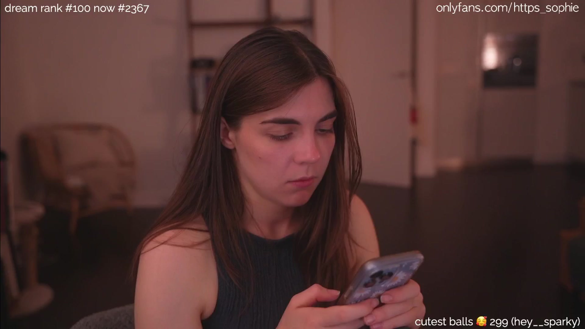 Gallery image thumbnail from camguurl's myfreecams stream on, 07/26/2024, 24:02 image 10 of 20