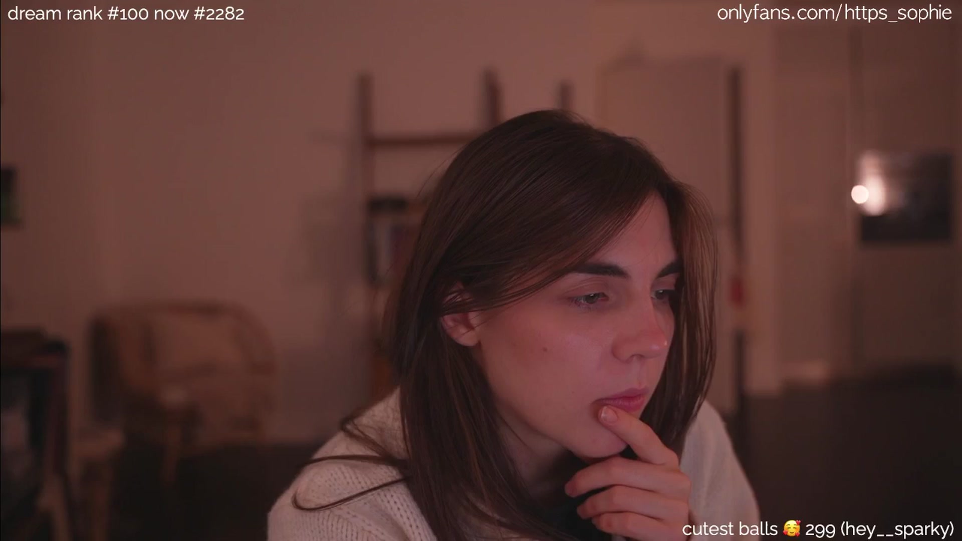 Gallery image thumbnail from camguurl's myfreecams stream on, 07/26/2024, 01:26 image 3 of 20
