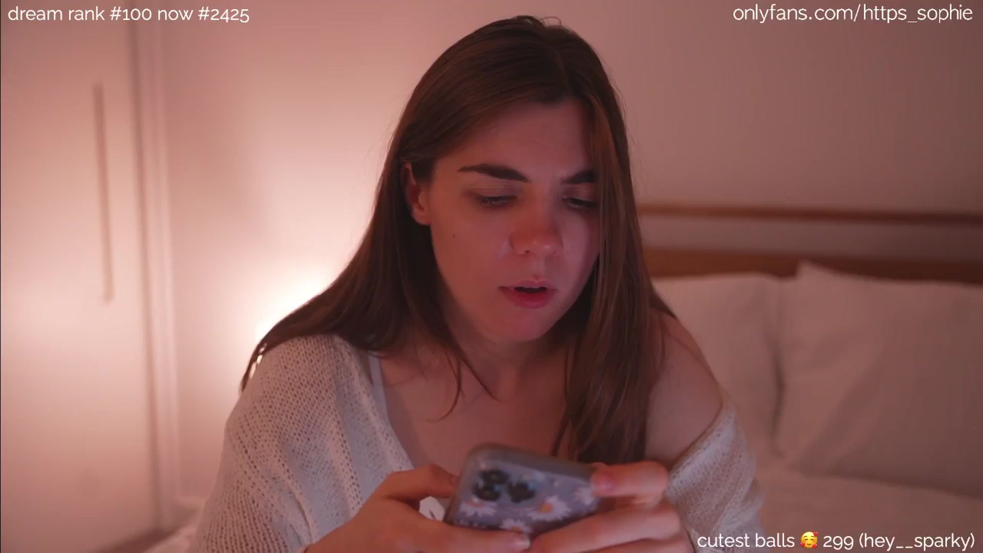 Gallery image thumbnail from camguurl's myfreecams stream on, 07/30/2024, 04:27 image 18 of 20