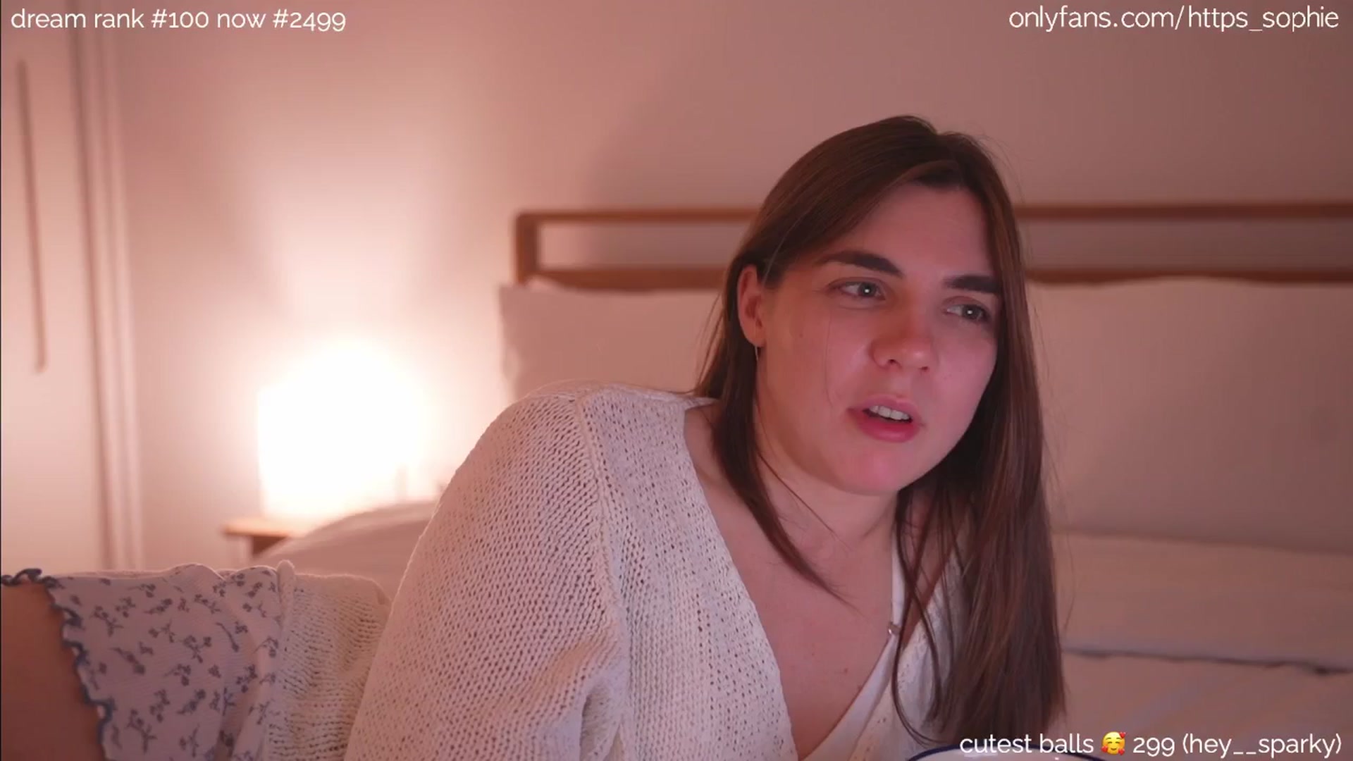 Gallery image thumbnail from camguurl's myfreecams stream on, 07/30/2024, 04:27 image 6 of 20