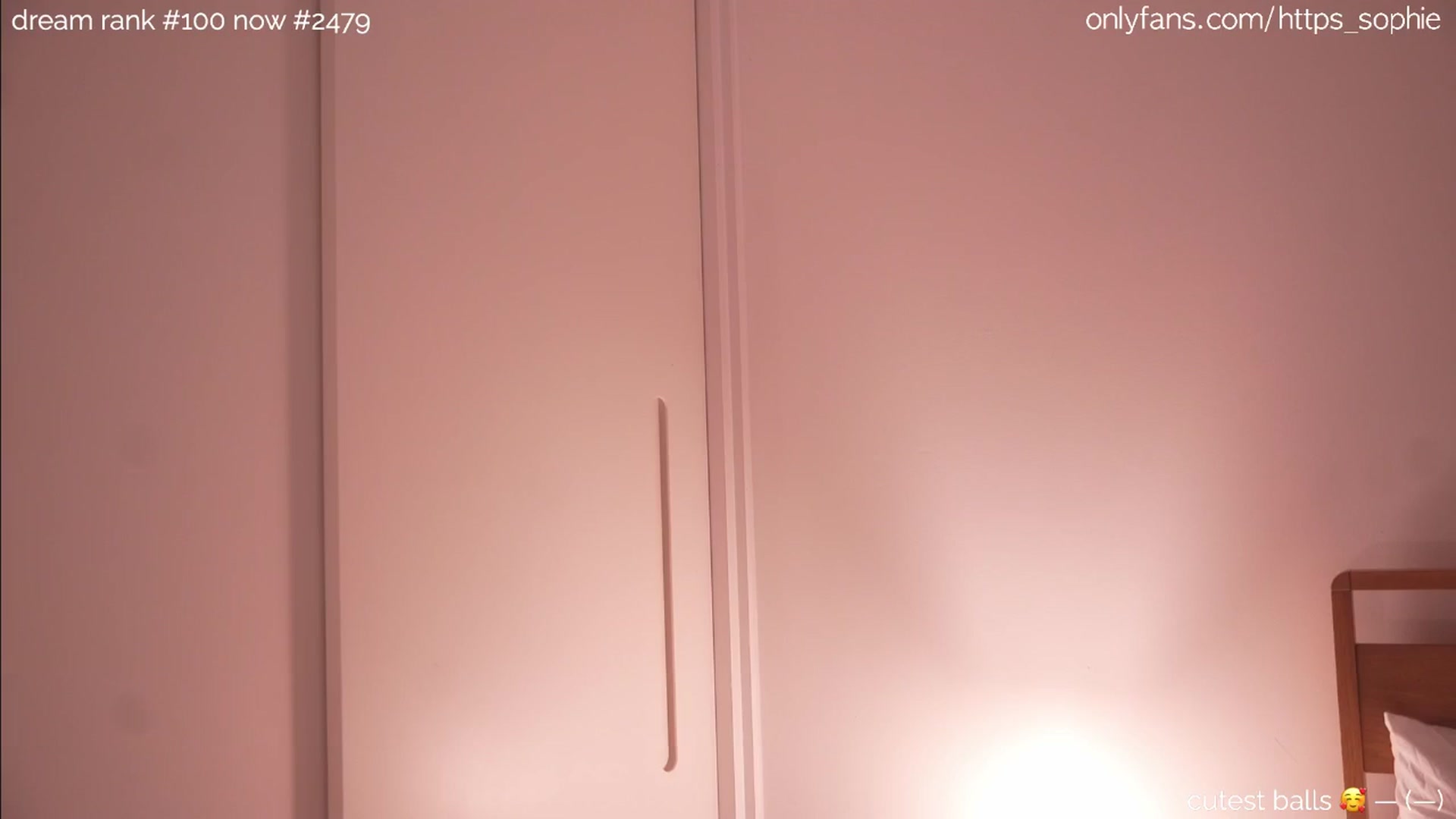 Gallery image thumbnail from camguurl's myfreecams stream on, 07/31/2024, 24:02 image 1 of 20