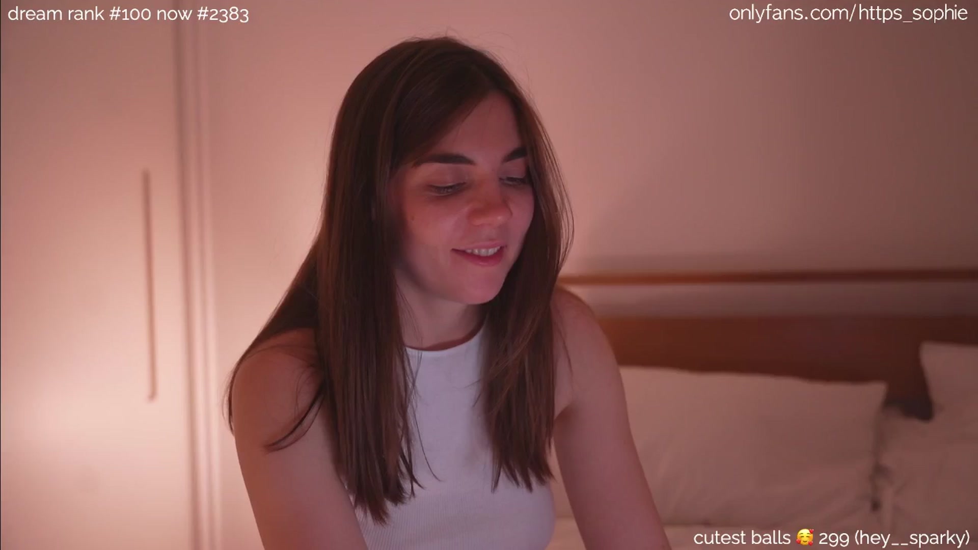 Gallery image thumbnail from camguurl's myfreecams stream on, 07/31/2024, 02:43 image 14 of 20
