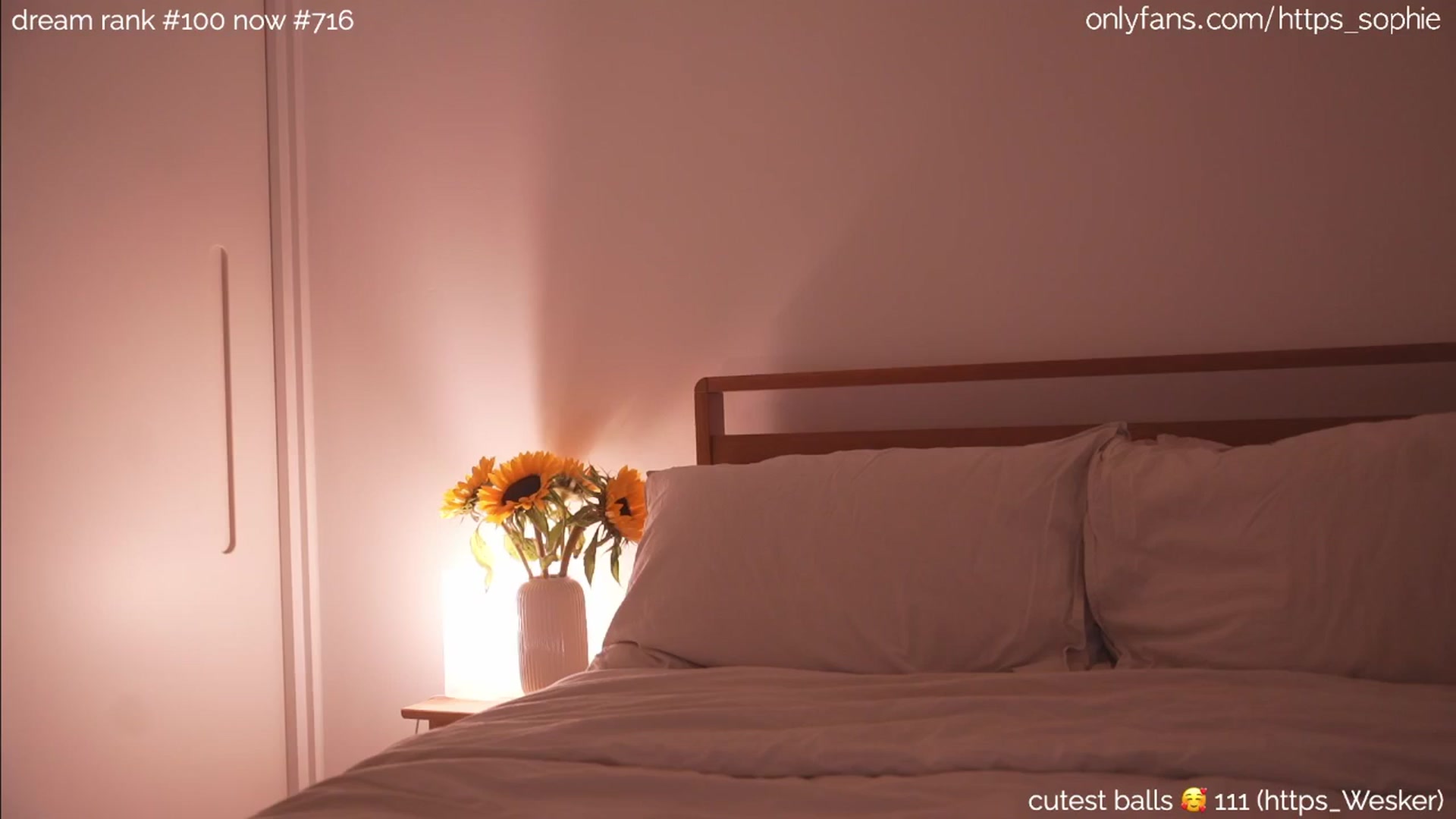 Gallery image thumbnail from camguurl's myfreecams stream on, 08/03/2024, 01:56 image 2 of 20