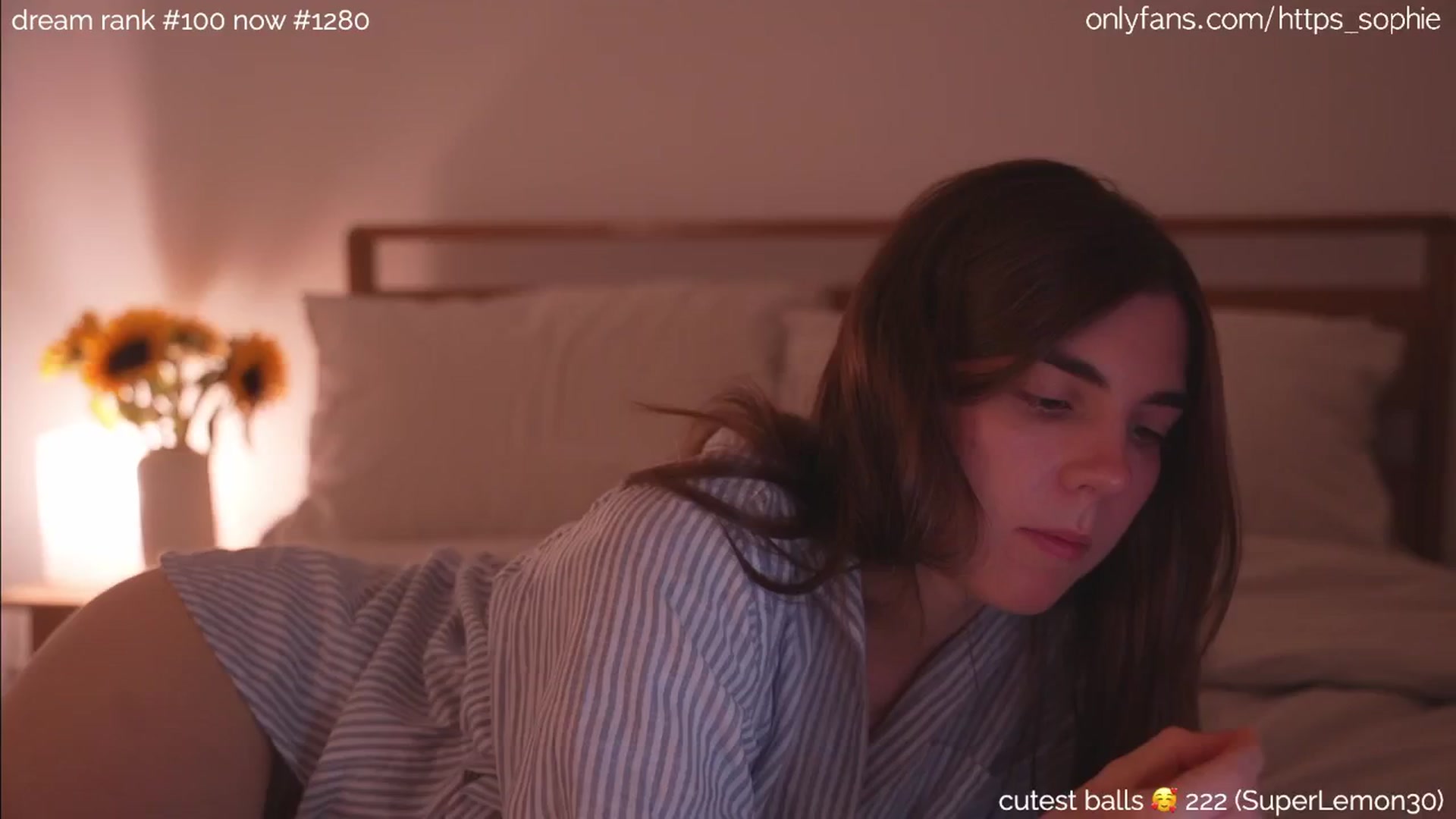 Gallery image thumbnail from camguurl's myfreecams stream on, 08/06/2024, 02:30 image 2 of 20