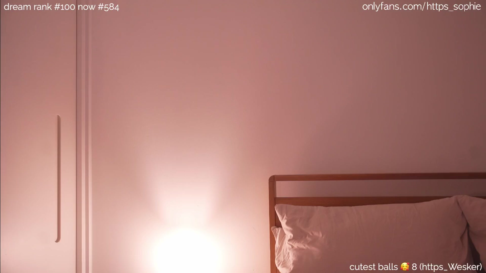 Gallery image thumbnail from camguurl's myfreecams stream on, 08/24/2024, 21:39 image 18 of 20