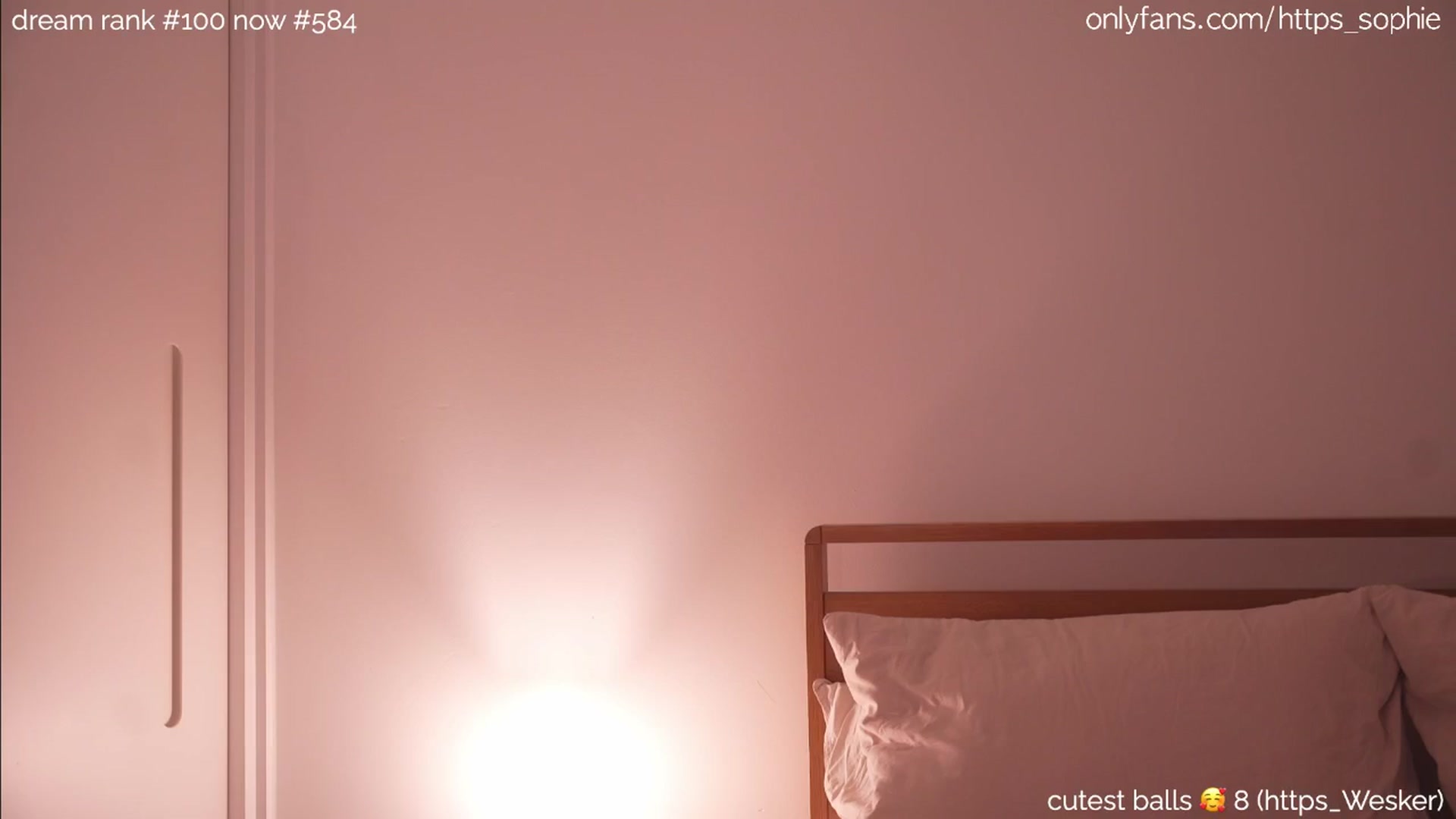 Gallery image thumbnail from camguurl's myfreecams stream on, 08/24/2024, 21:39 image 19 of 20