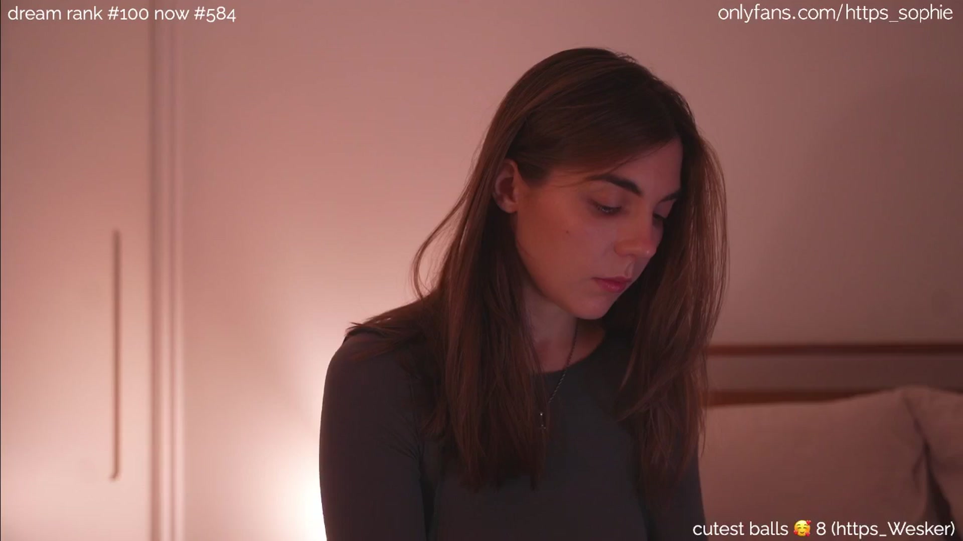 Gallery image thumbnail from camguurl's myfreecams stream on, 08/24/2024, 21:39 image 16 of 20