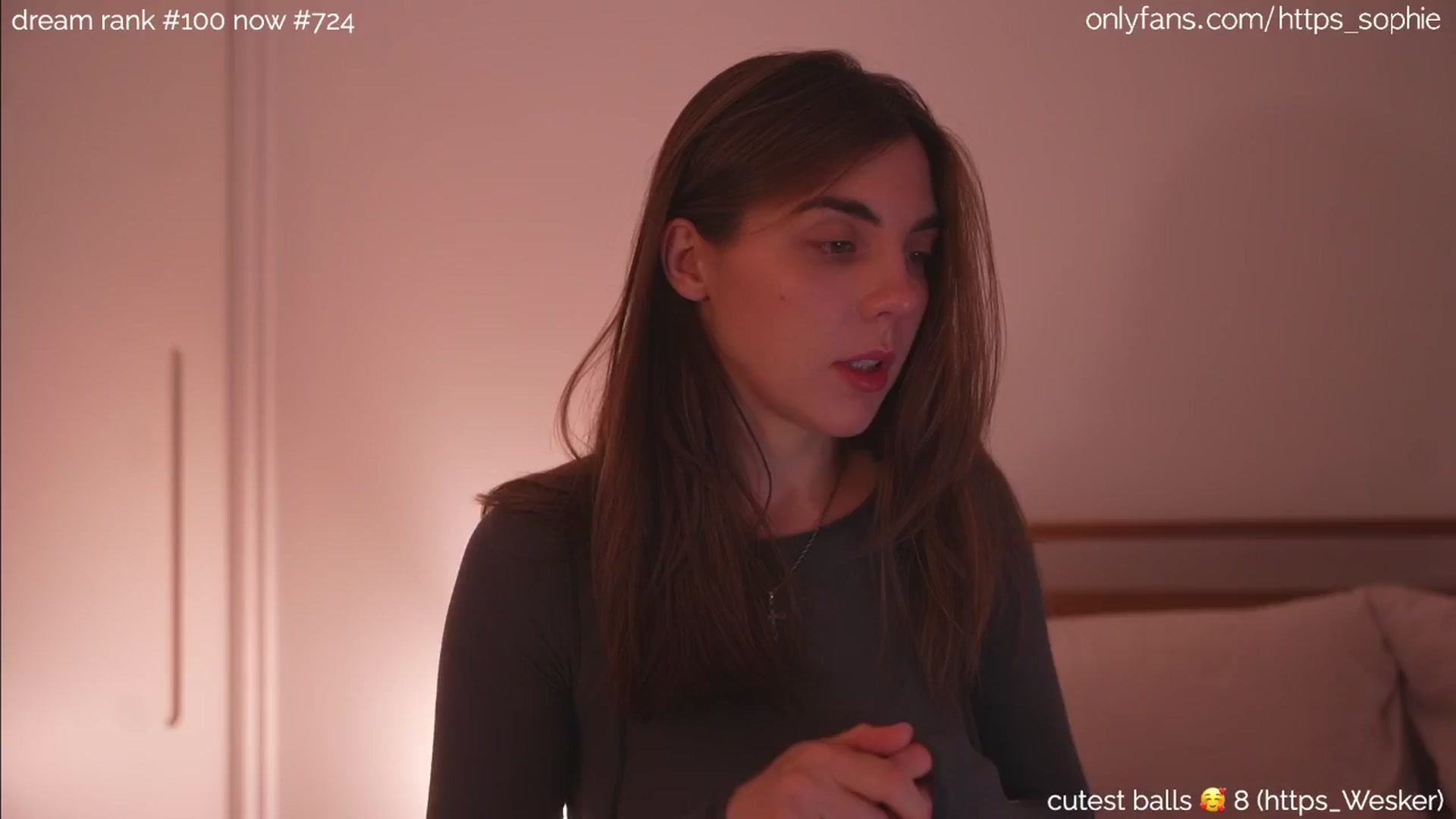 Gallery image thumbnail from camguurl's myfreecams stream on, 08/24/2024, 21:39 image 9 of 20