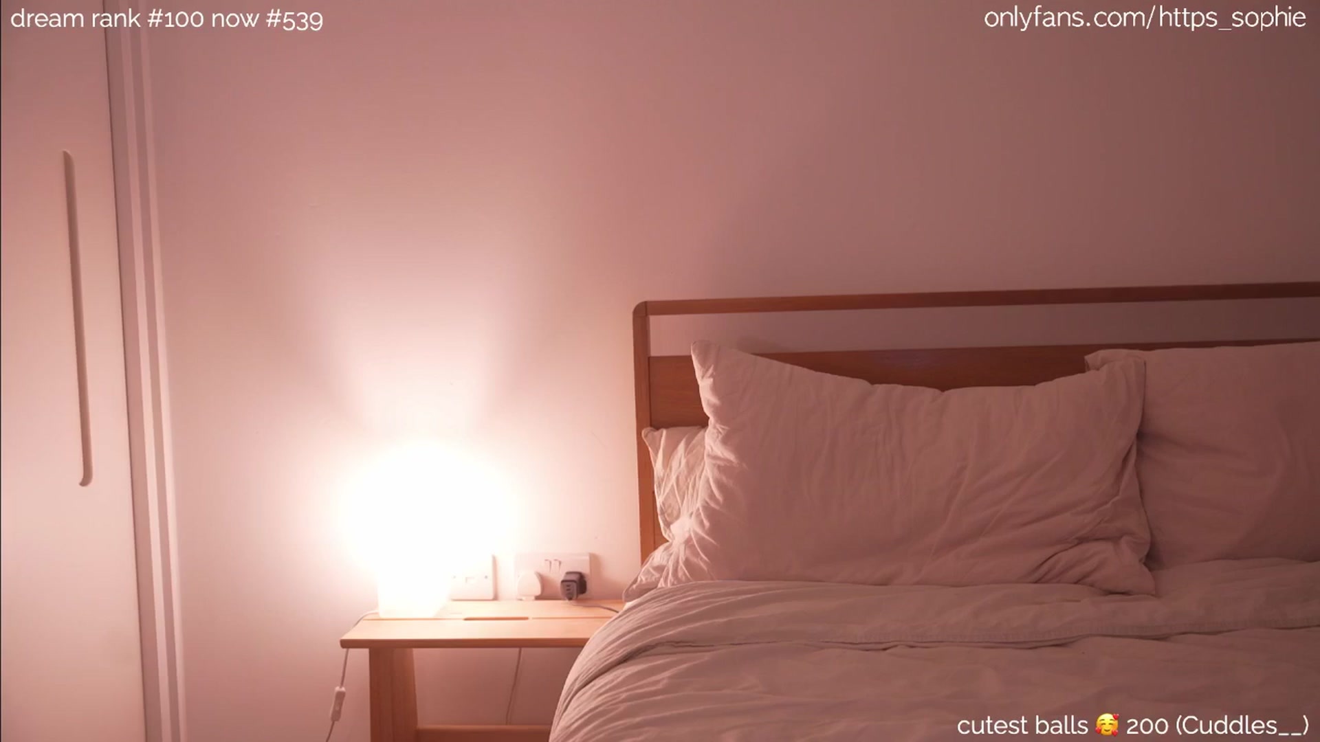 Gallery image thumbnail from camguurl's myfreecams stream on, 08/25/2024, 01:27 image 20 of 20